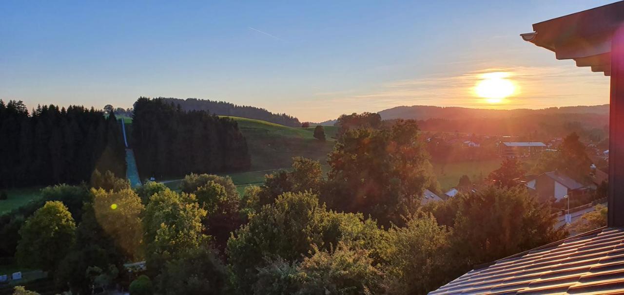 Traumhafter Bergblick Im Allgauer Luftkurort Buchenberg  Buitenkant foto